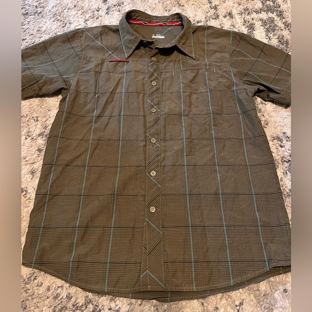 Under Armour Men's Green and Brown Plaid Button Down Shirt
